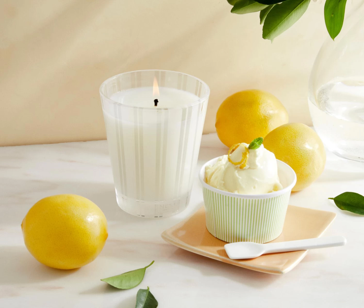 Amalfi Lemon & Mint Classic Candle - Image 2