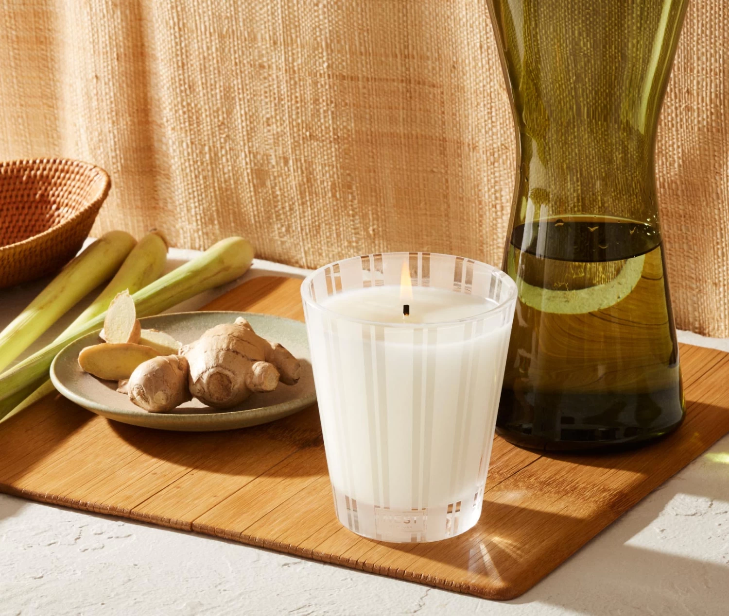 Lemongrass & Ginger Classic Candle - Image 2