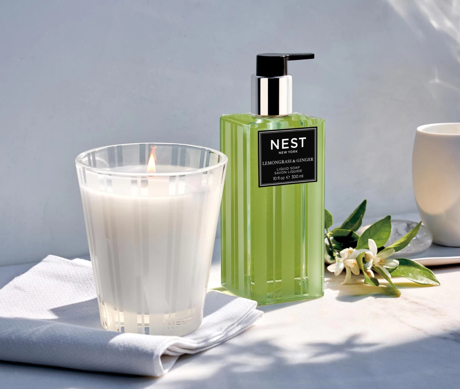 Lemongrass & Ginger Classic Candle - Image 3